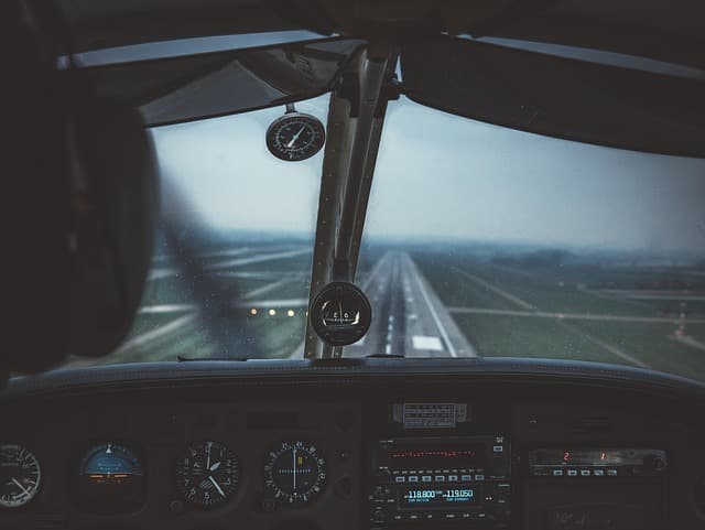 The Digital Co-Pilot: How AI, New Tech, and Drones Are Redefining EASA Pilot Training in 2025